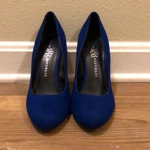 Rock & Republic blue heels